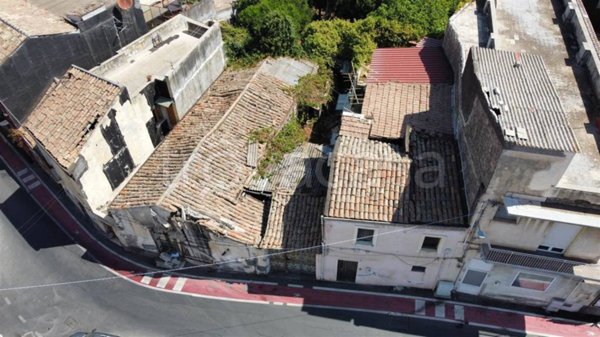 terreno in vendita a Valverde(CT)