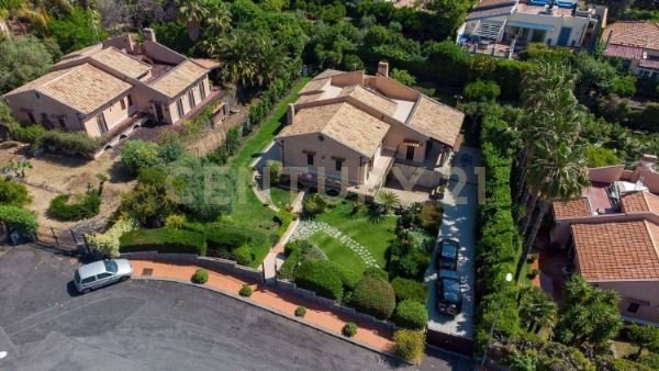 casa indipendente in vendita a Viagrande