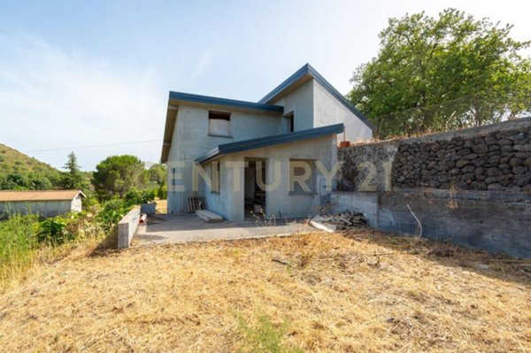 casa indipendente in vendita a Viagrande
