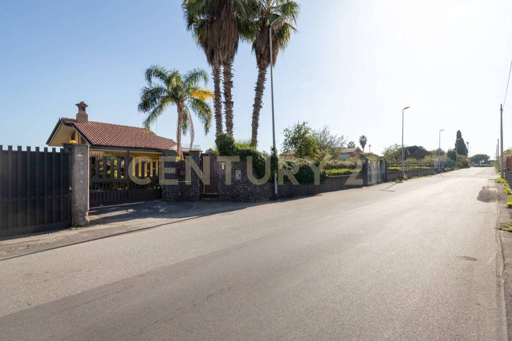 casa indipendente in vendita a Viagrande