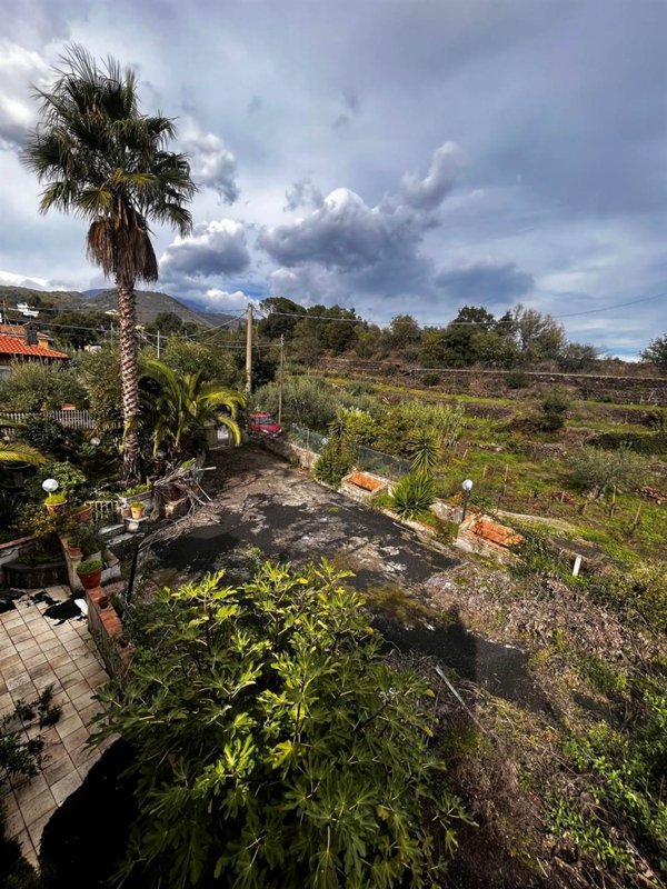 casa indipendente in vendita a Viagrande