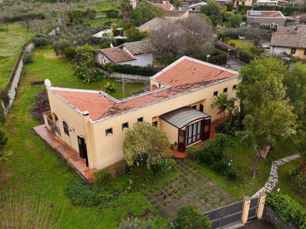 casa indipendente in vendita a Viagrande