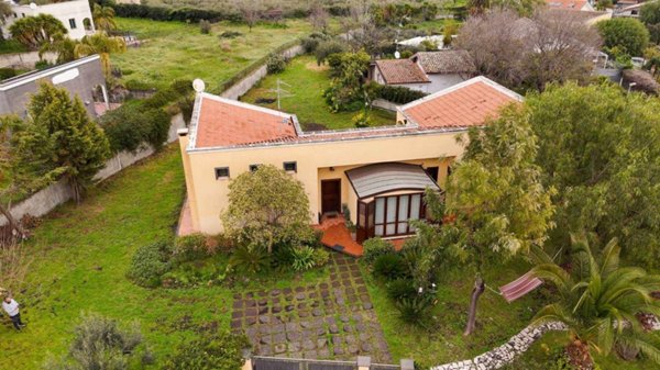 casa indipendente in vendita a Viagrande