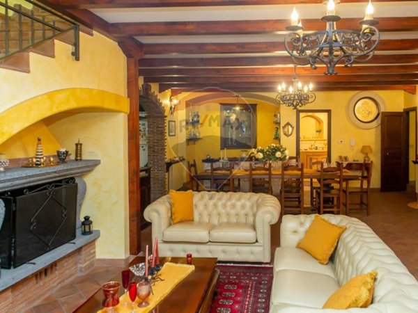 casa indipendente in vendita a Viagrande