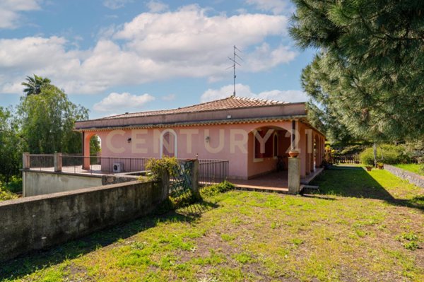 casa indipendente in vendita a Viagrande