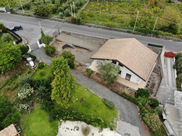 casa indipendente in vendita a Viagrande