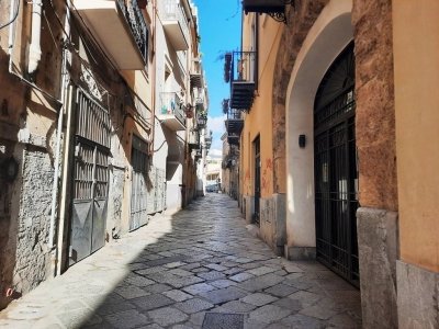 negozio in vendita a Viagrande