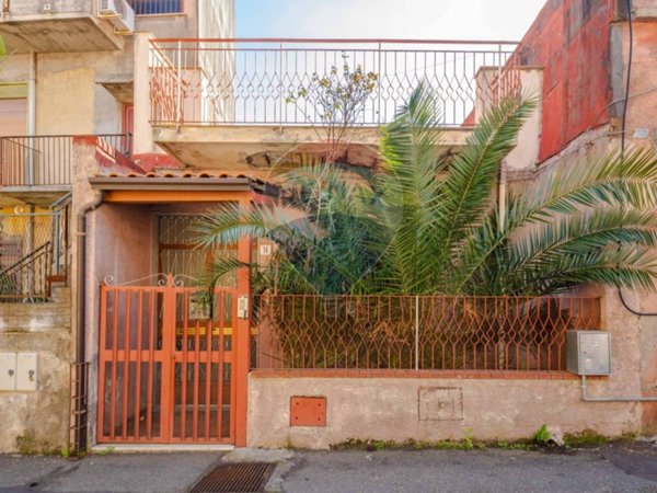 casa indipendente in vendita a Viagrande