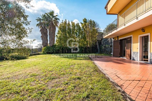 casa indipendente in vendita a Viagrande