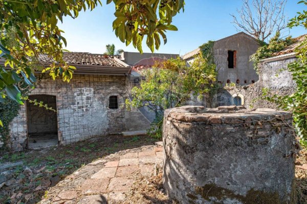 casa indipendente in vendita a Viagrande