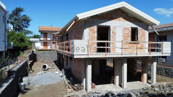 casa indipendente in vendita a Viagrande