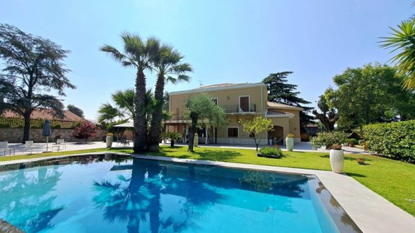 casa indipendente in vendita a Viagrande