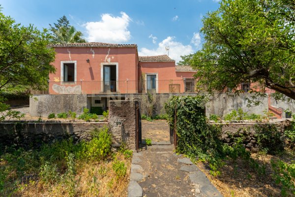 casa indipendente in vendita a Viagrande