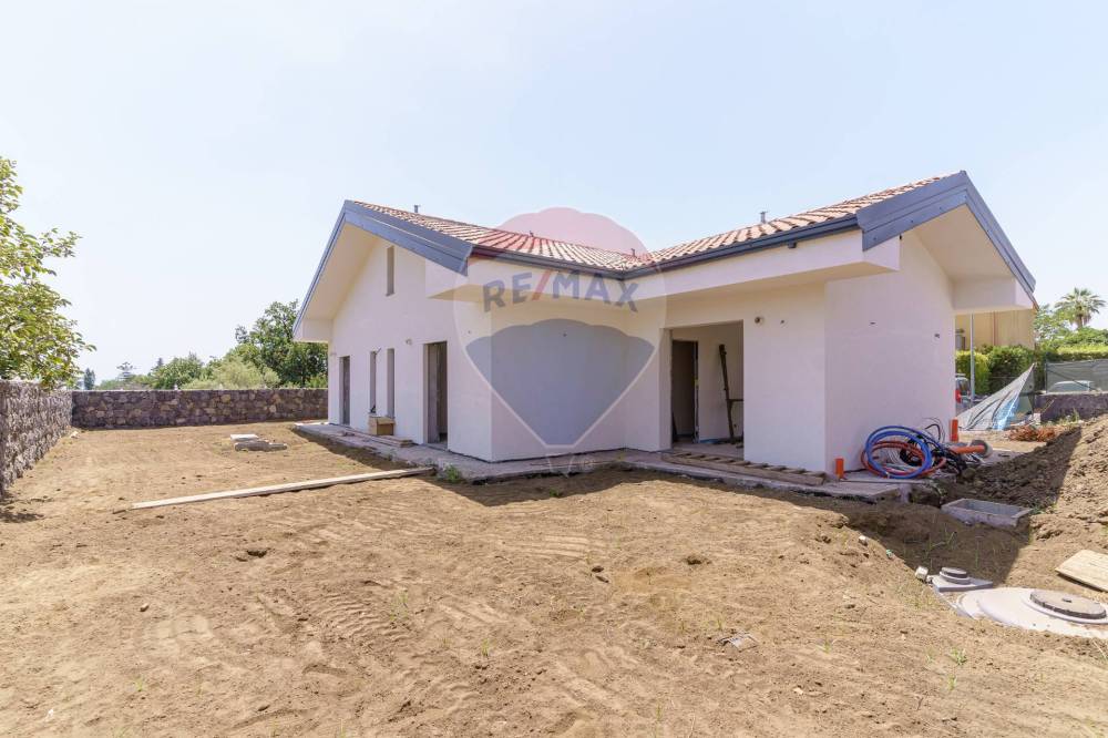 casa indipendente in vendita a Viagrande