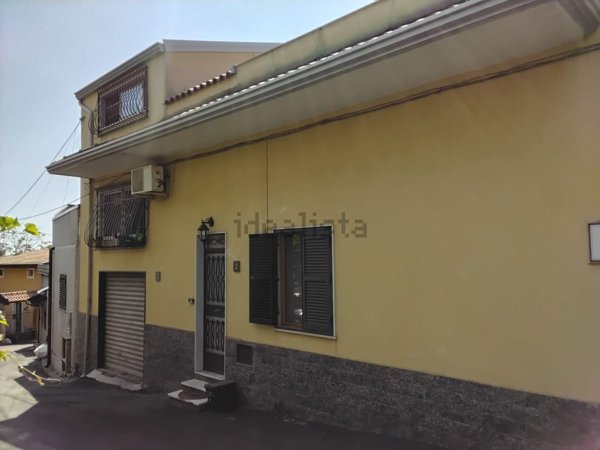casa indipendente in vendita a Viagrande