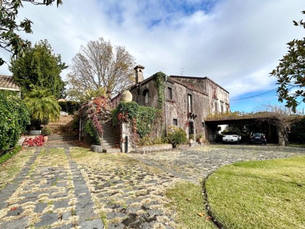 villa in vendita a Viagrande