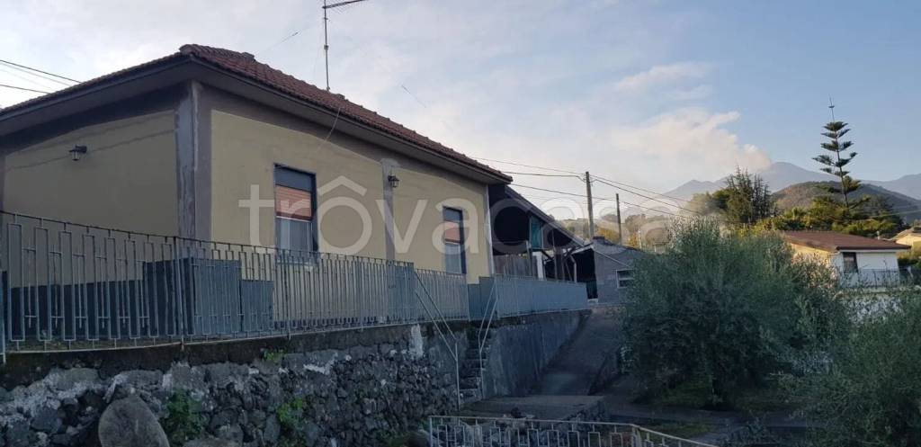 casa indipendente in vendita a Viagrande