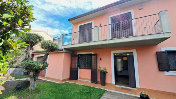 casa indipendente in vendita a Viagrande