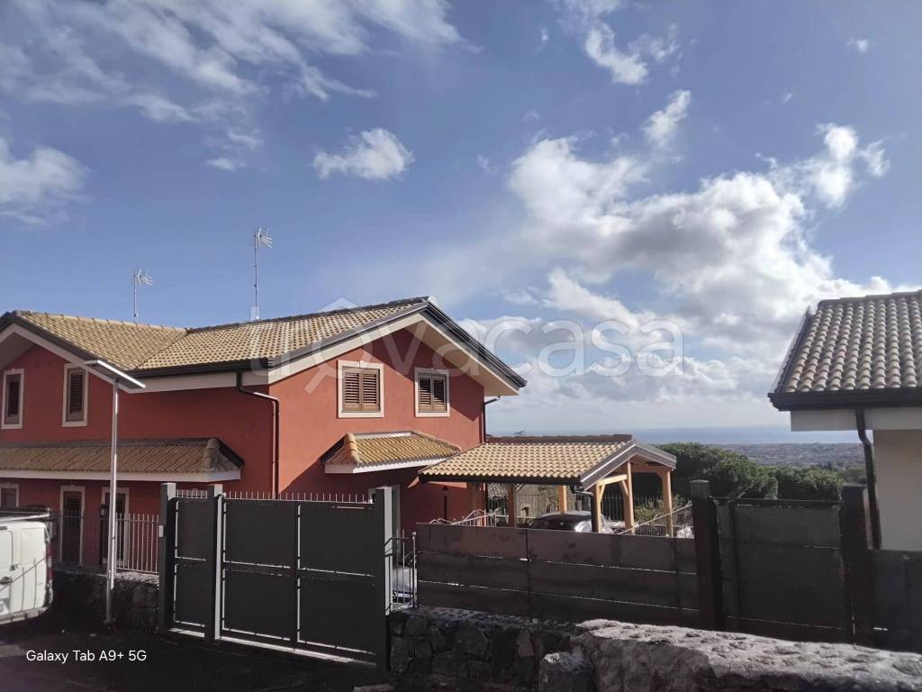 casa indipendente in vendita a Viagrande