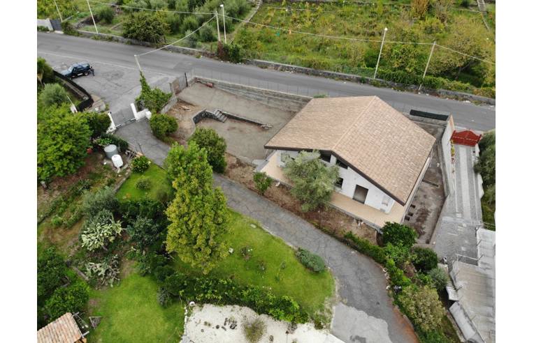 casa indipendente in vendita a Viagrande