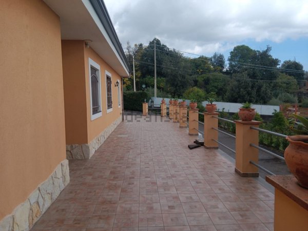 casa indipendente in vendita a Viagrande