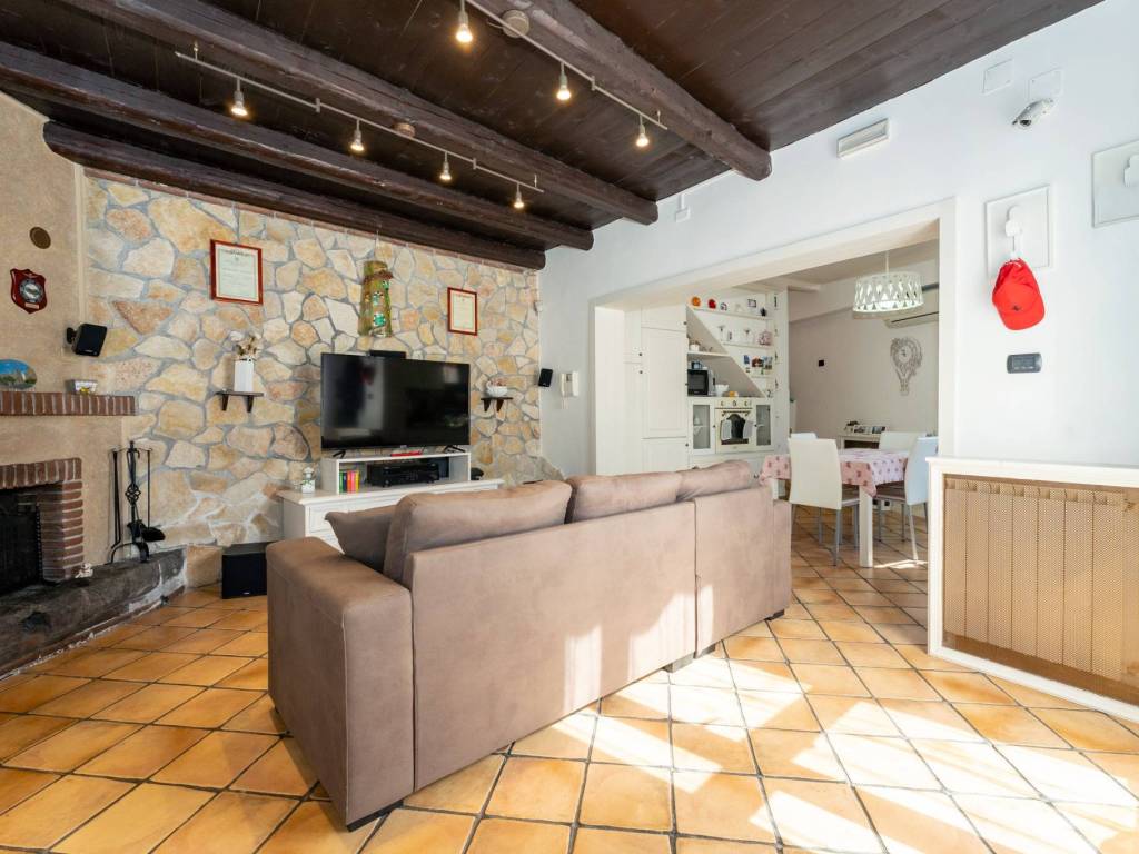 casa indipendente in vendita a Viagrande