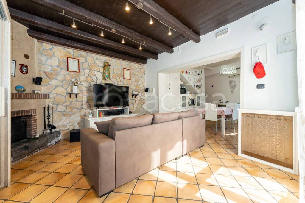 casa indipendente in vendita a Viagrande