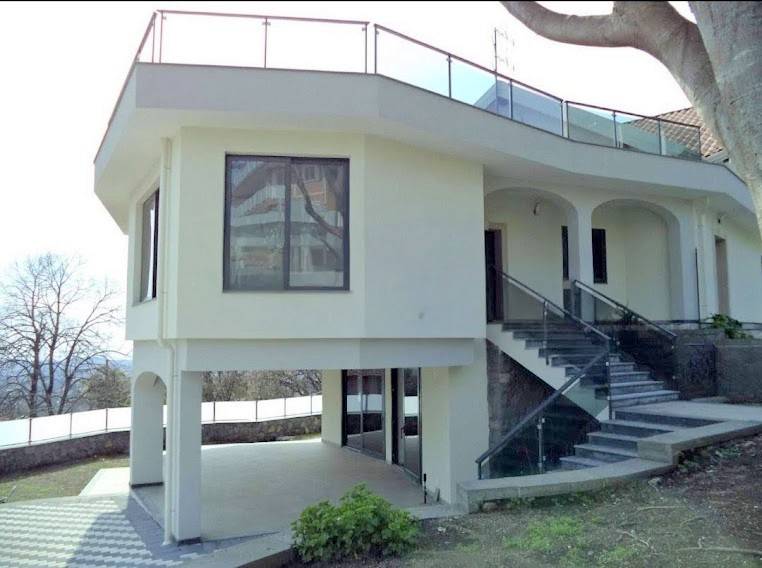 casa indipendente in vendita a Viagrande