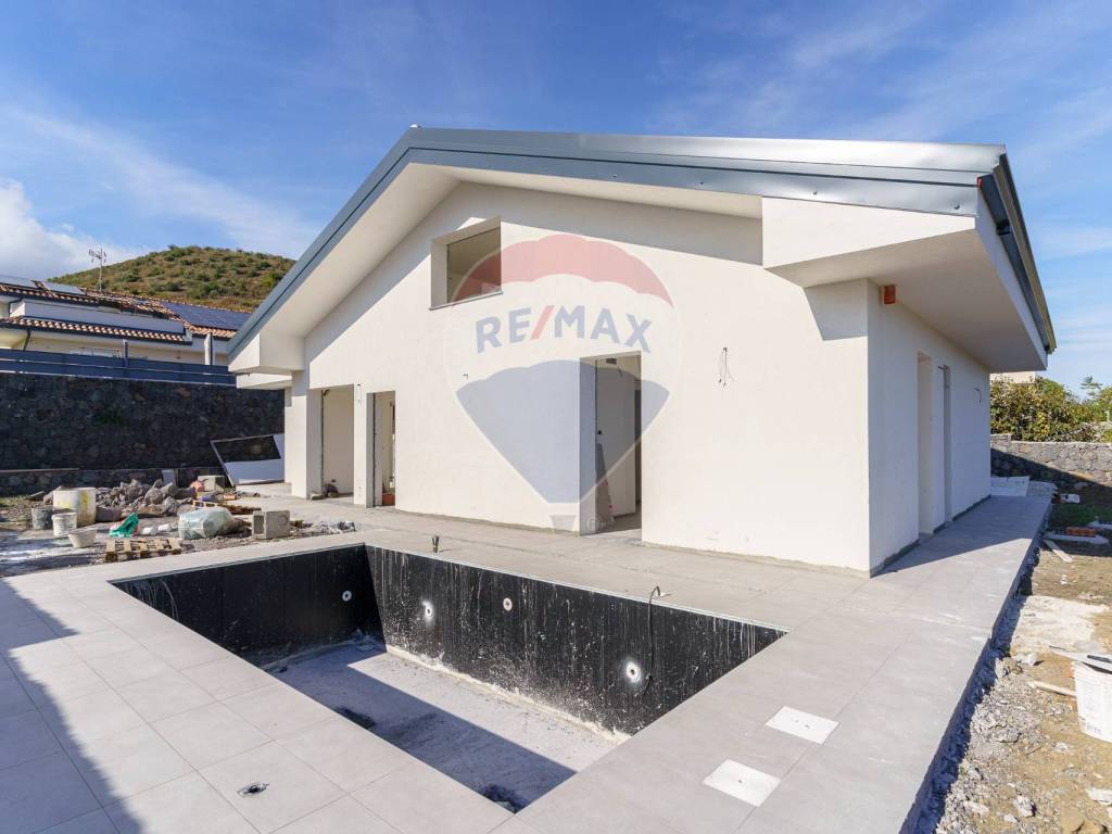 casa indipendente in vendita a Viagrande