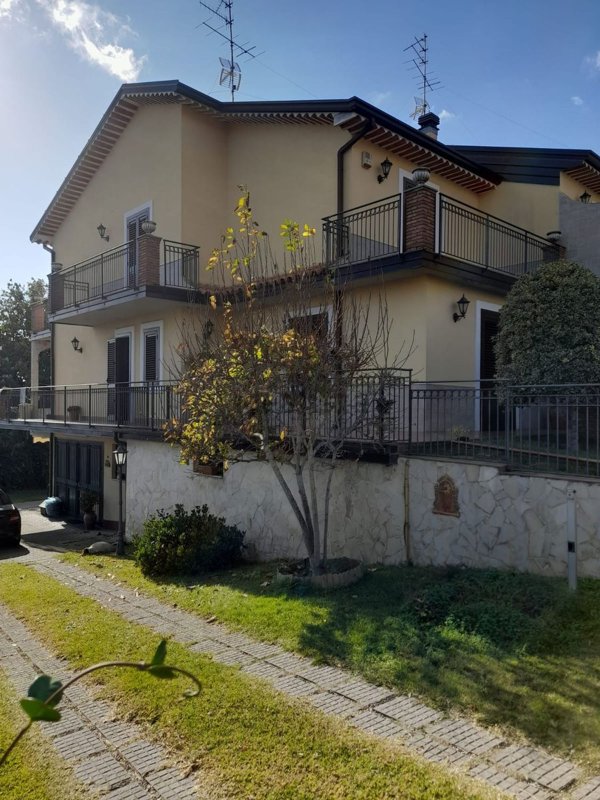 casa indipendente in vendita a Viagrande