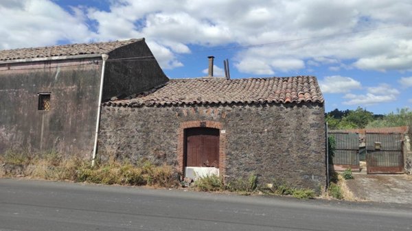 casa indipendente in vendita a Viagrande