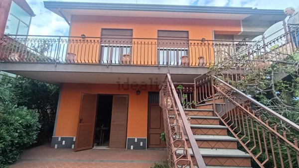 casa indipendente in vendita a Viagrande