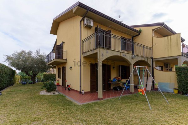 casa indipendente in vendita a Viagrande