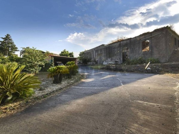 casa indipendente in vendita a Viagrande