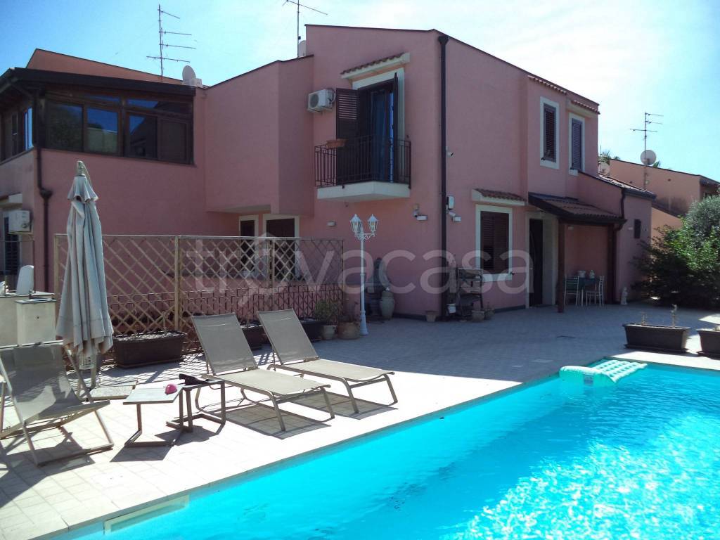 casa indipendente in vendita a Viagrande