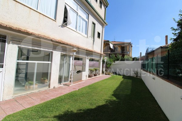 casa indipendente in vendita a Viagrande