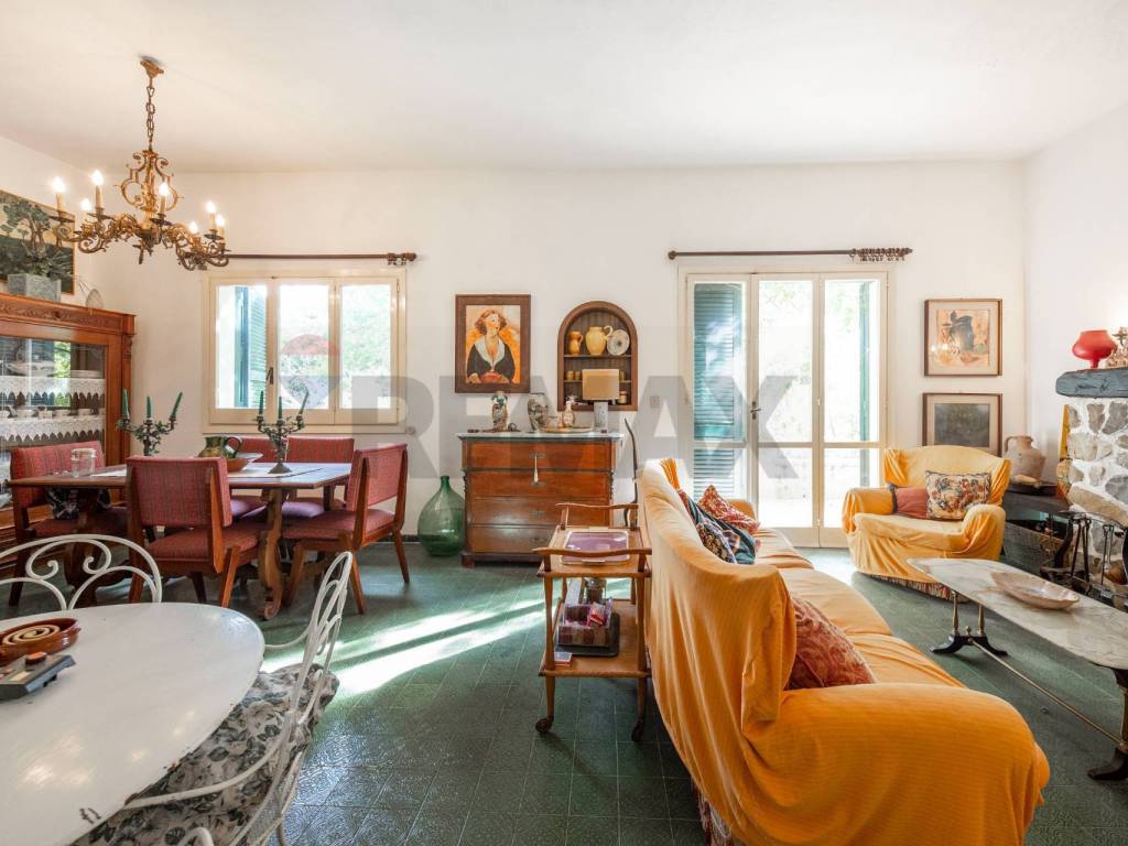 casa indipendente in vendita a Viagrande