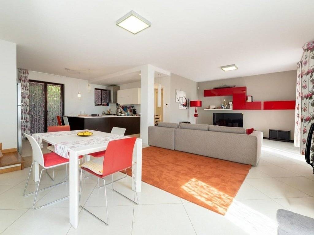 casa indipendente in vendita a Viagrande