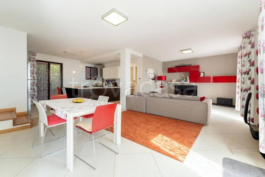 casa indipendente in vendita a Viagrande