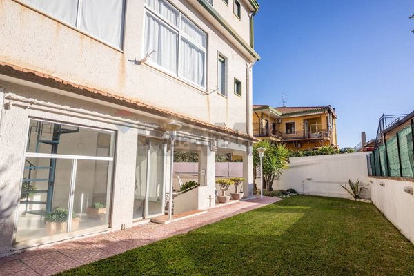 casa indipendente in vendita a Viagrande