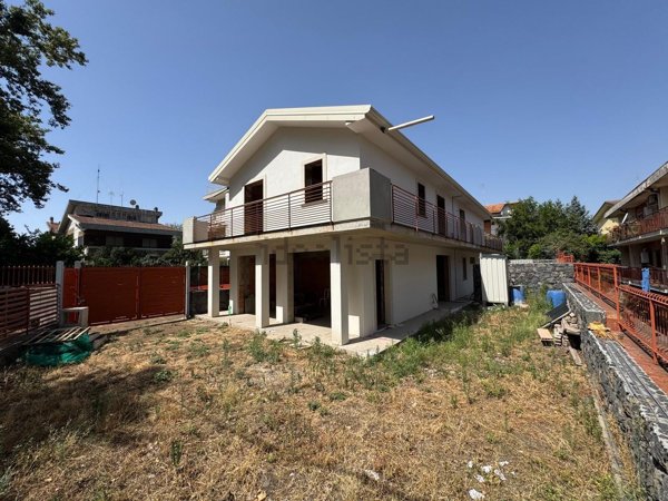 casa indipendente in vendita a Viagrande