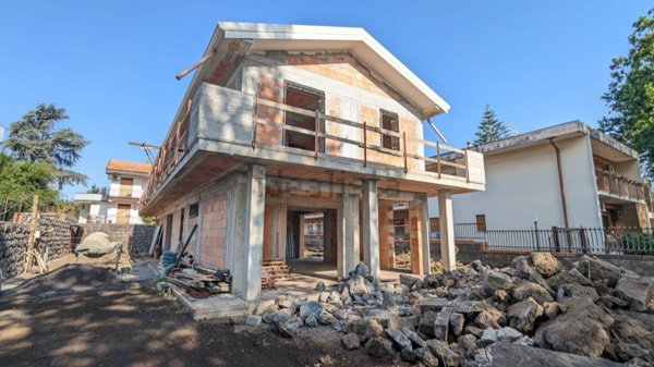 casa indipendente in vendita a Viagrande