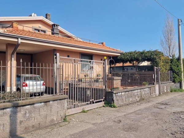 casa indipendente in vendita a Viagrande