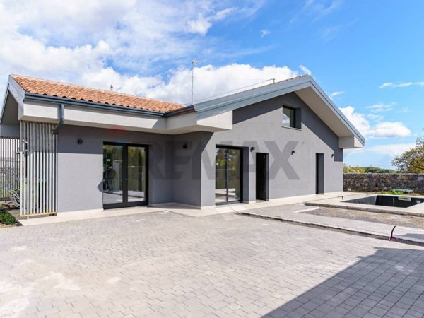 casa indipendente in vendita a Viagrande