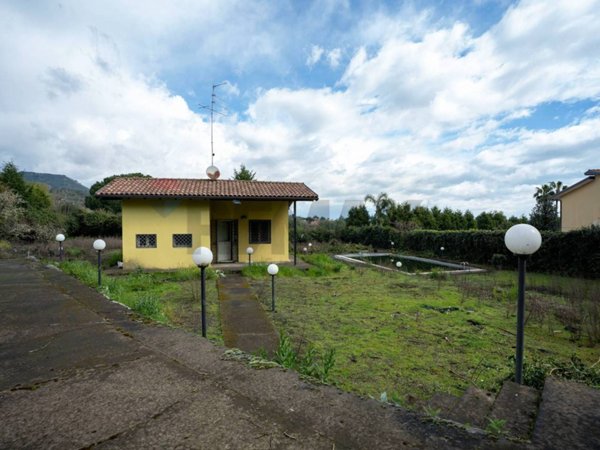 casa indipendente in vendita a Viagrande