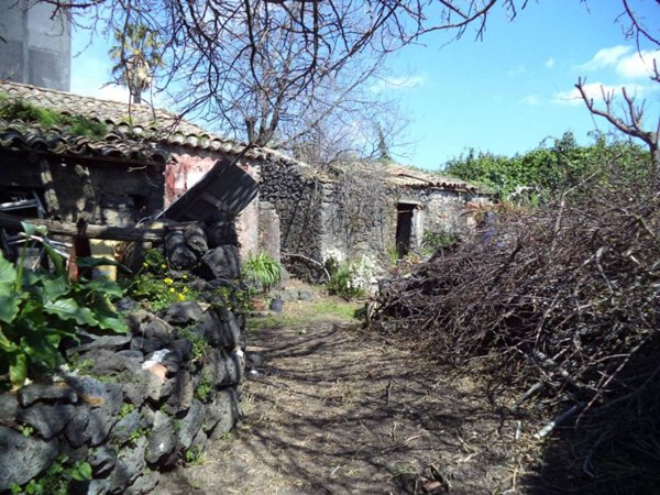 casa indipendente in vendita a Viagrande