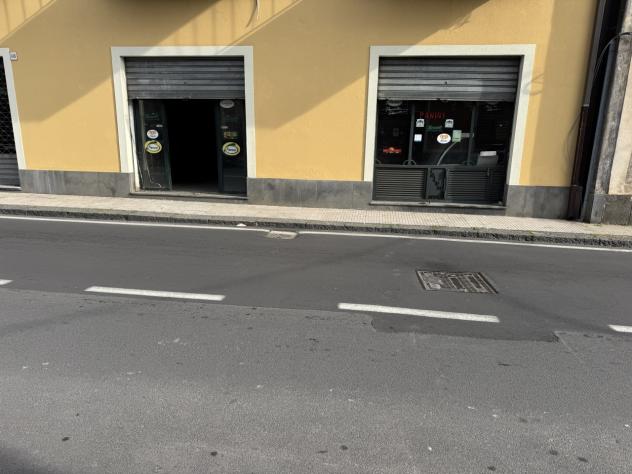 locale commerciale in vendita a Viagrande
