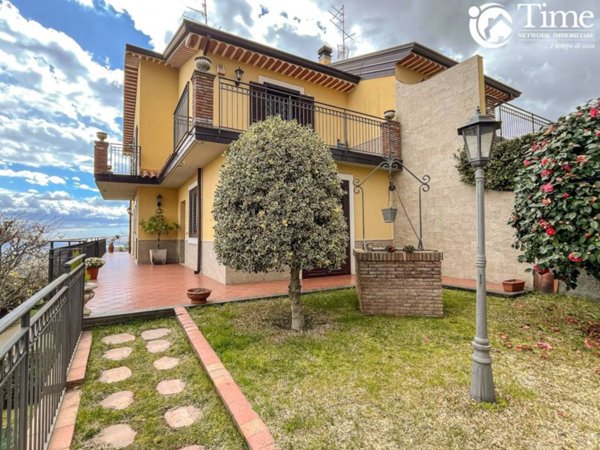 casa indipendente in vendita a Viagrande