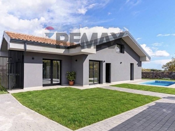 casa indipendente in vendita a Viagrande