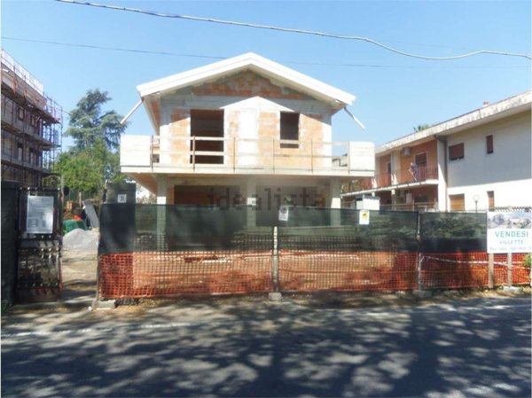 casa indipendente in vendita a Viagrande